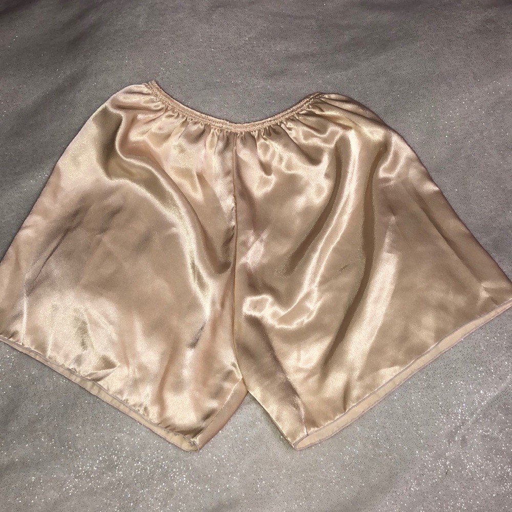 VINTAGE 80s Silk shorts